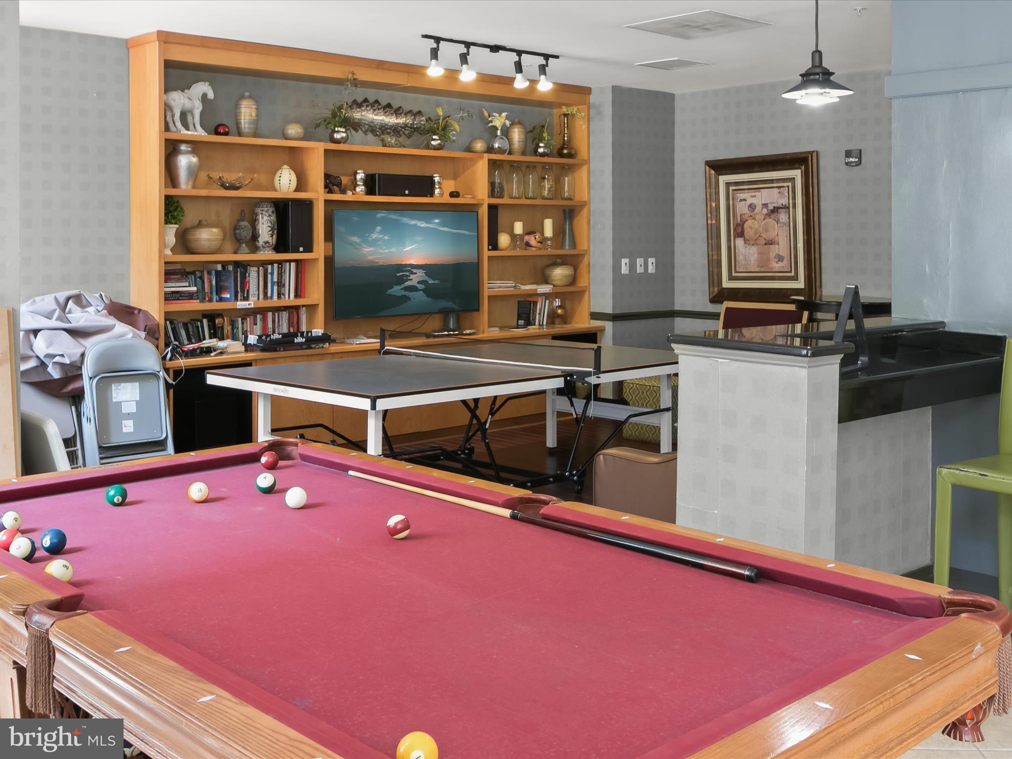 CLARENDON - Residential Lease