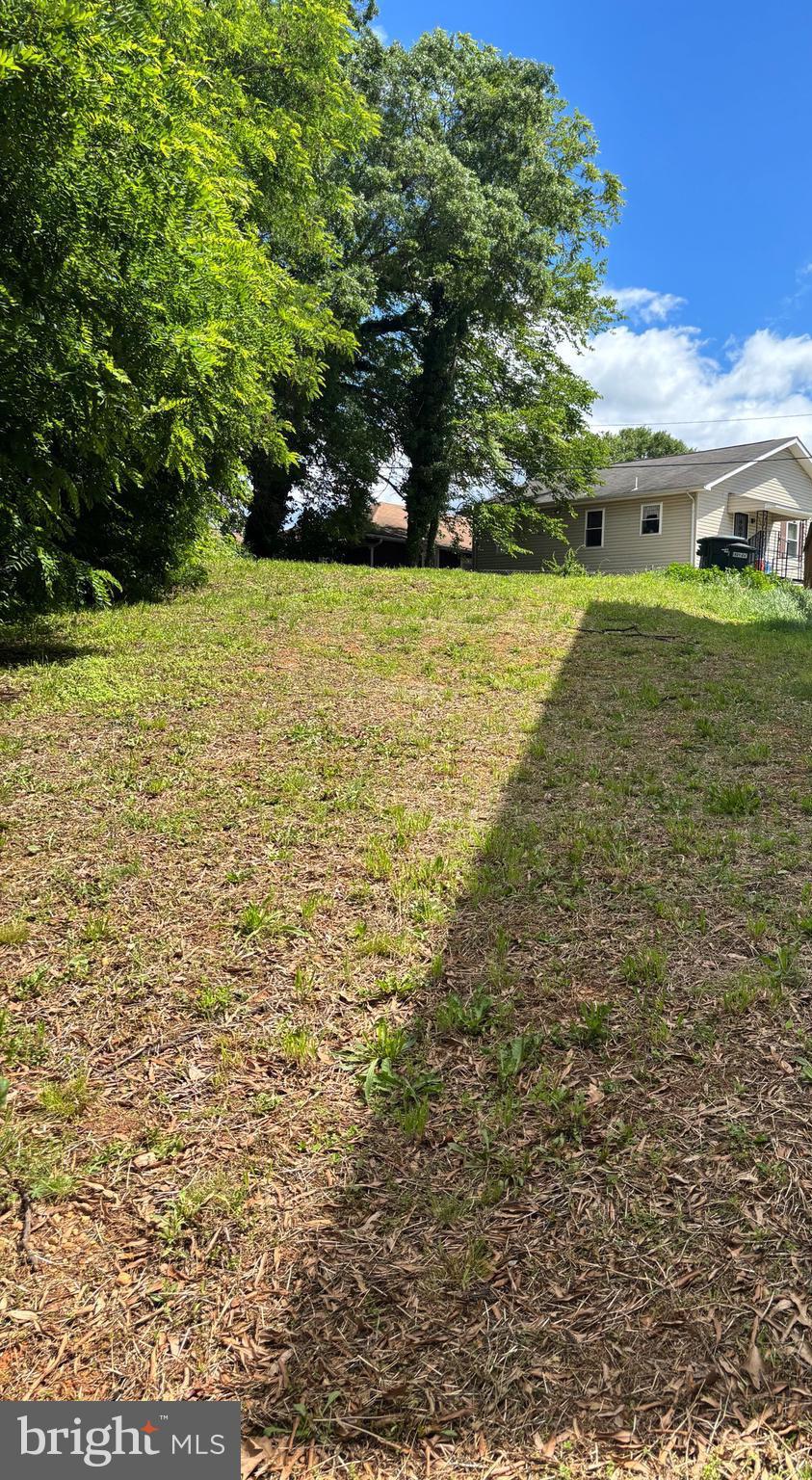 5304 CENTRAL AVENUE SE