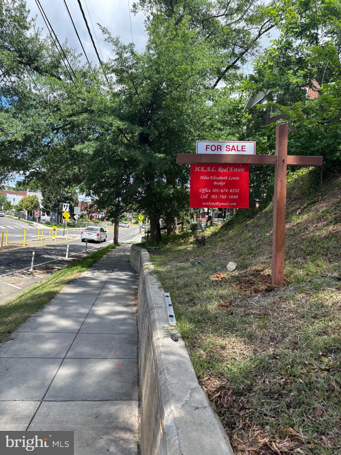 5304 CENTRAL AVENUE SE