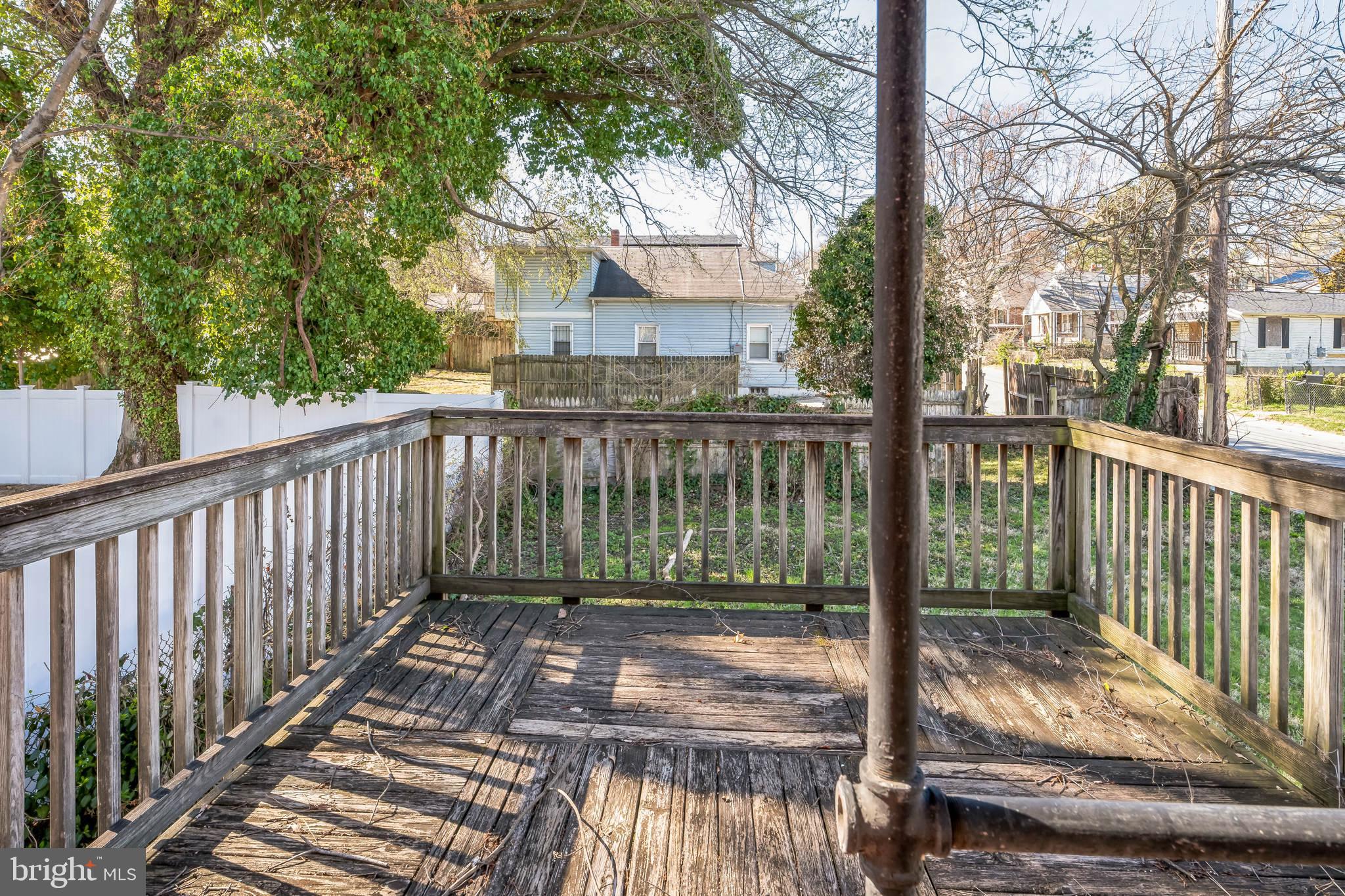 CAPITOL HEIGHTS - Residential