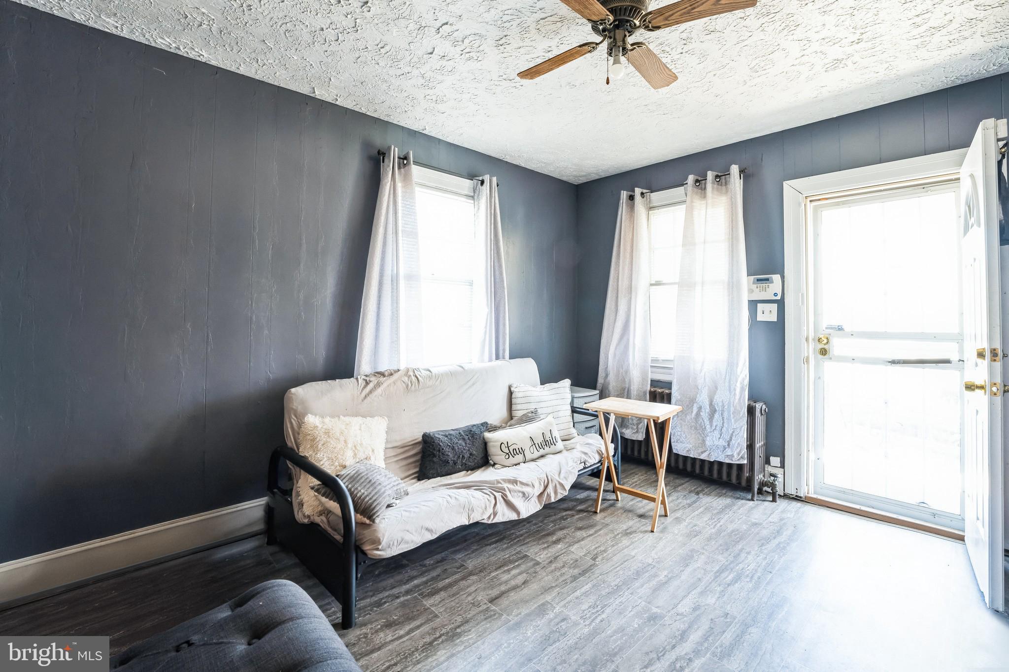 CAPITOL HEIGHTS - Residential