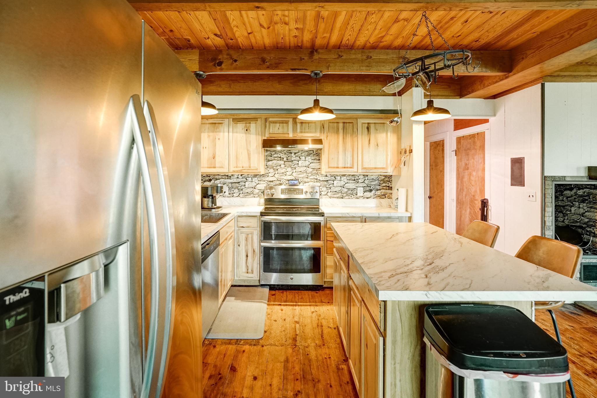 5322 WOODSTONE COURT