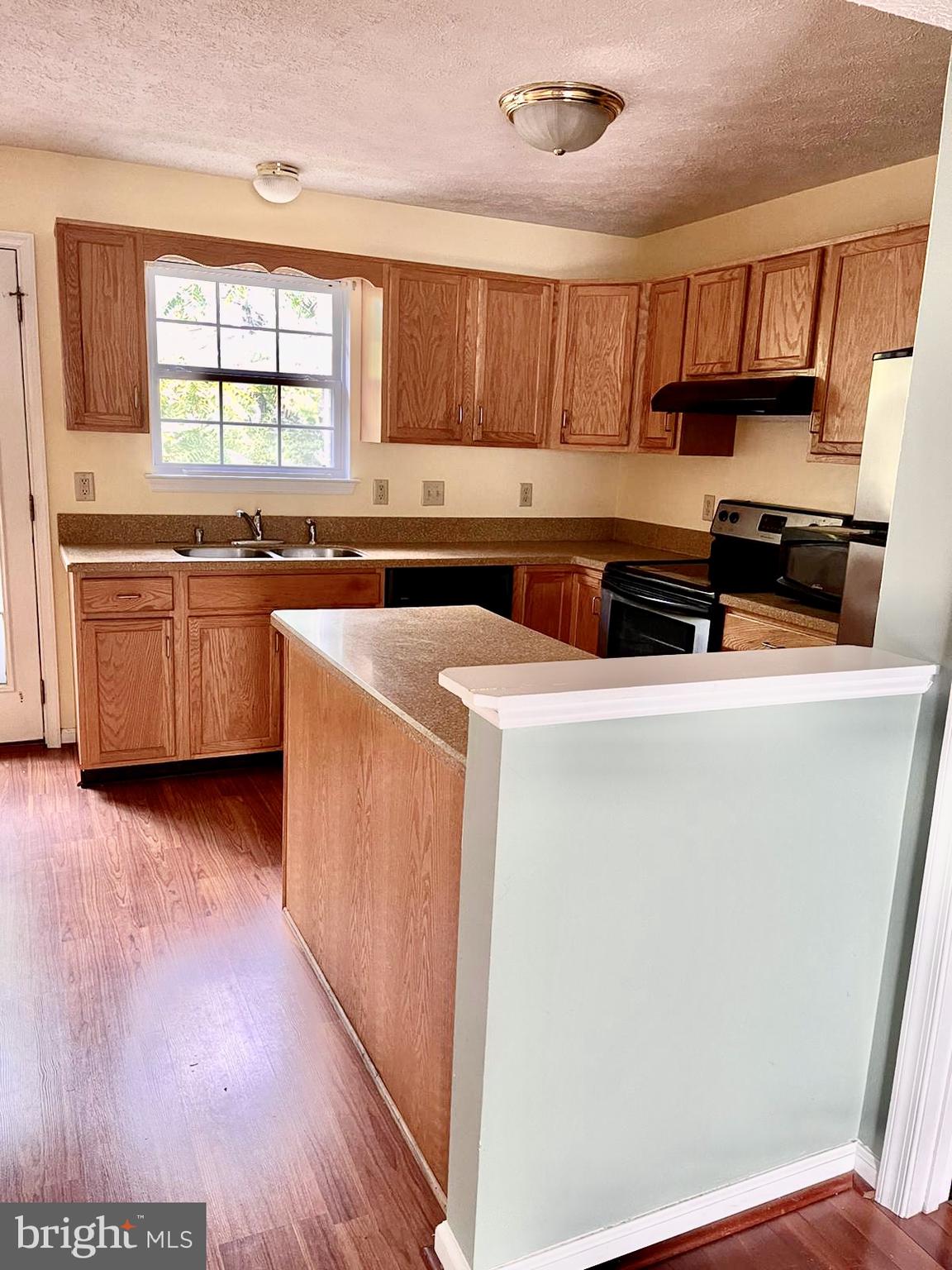 SORRELL COURT - Residential Lease