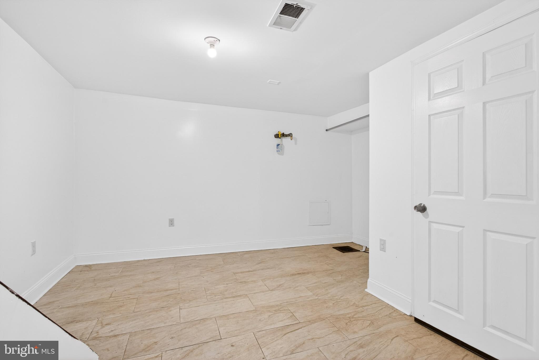 GERMANTOWN - Residential