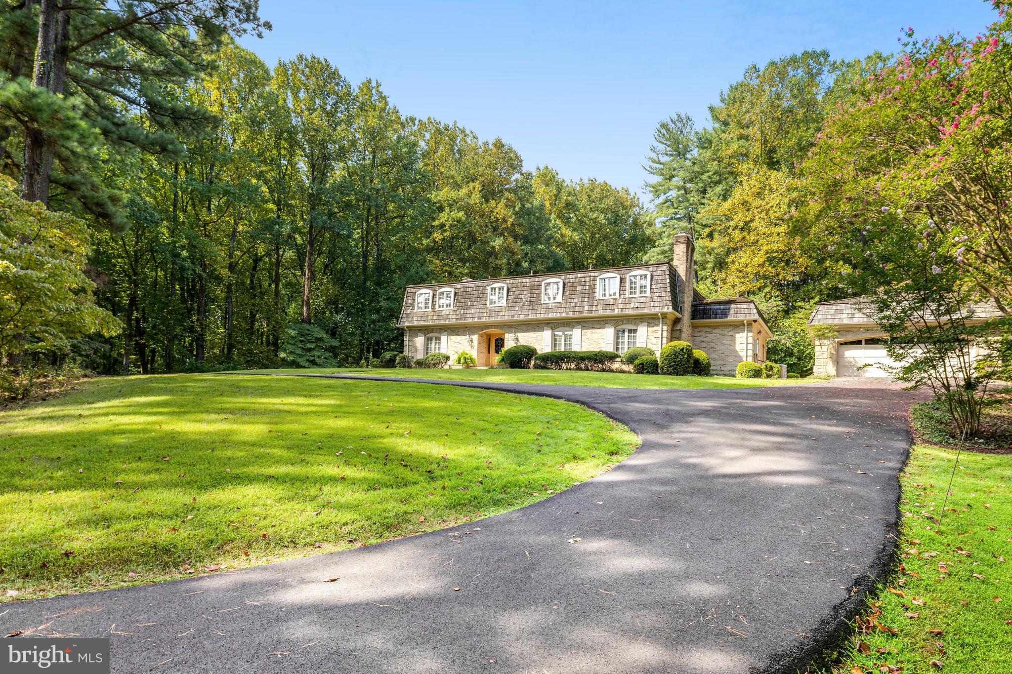 MEADOW BROOK - Residential