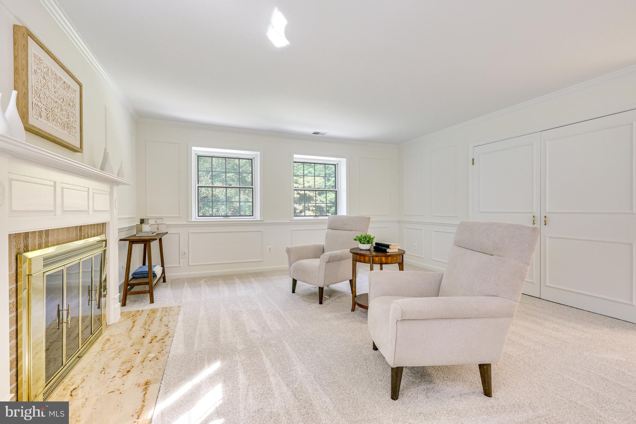 MEADOW BROOK - Residential