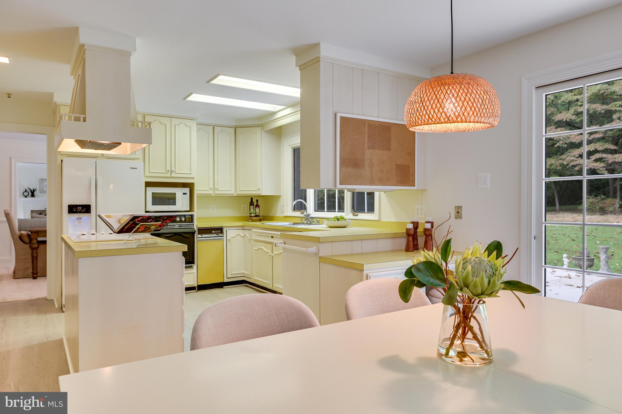 MEADOW BROOK - Residential