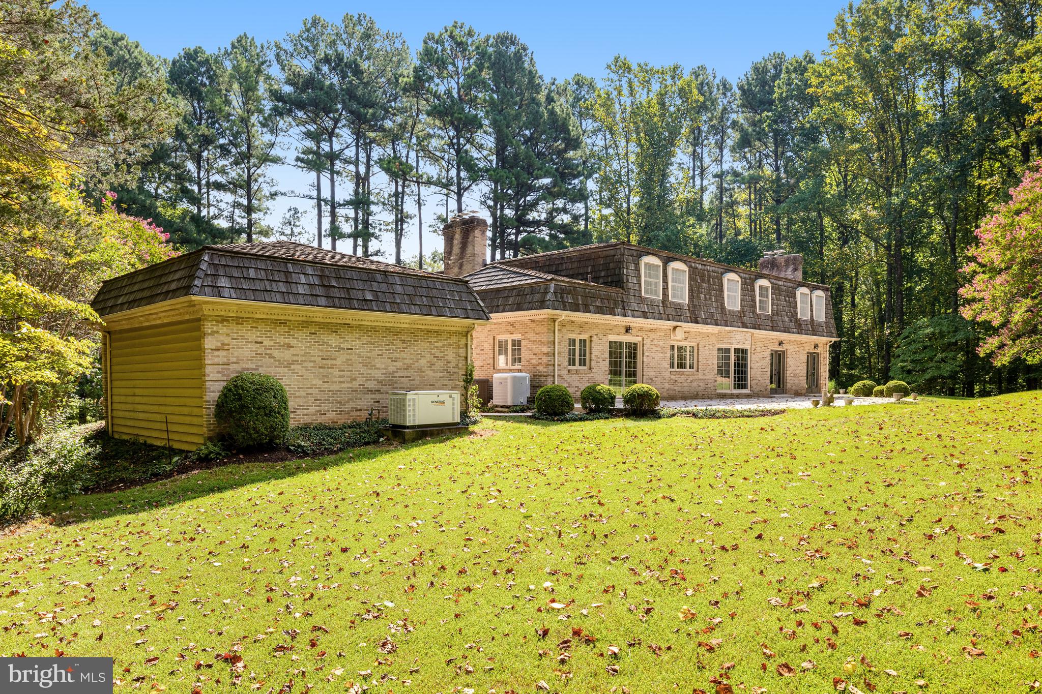 MEADOW BROOK - Residential