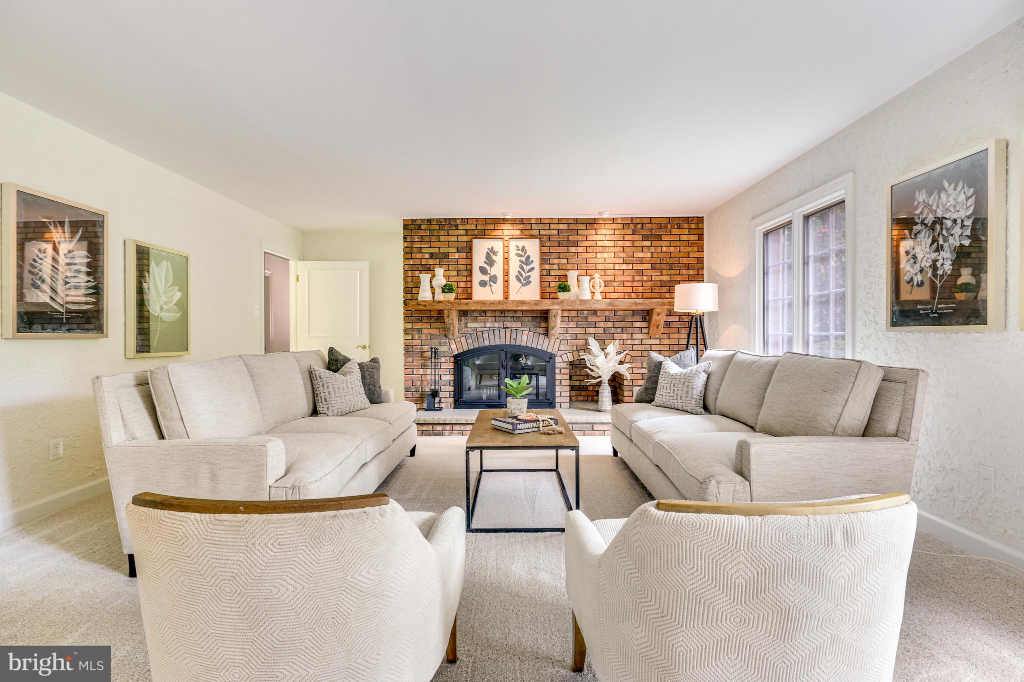 MEADOW BROOK - Residential