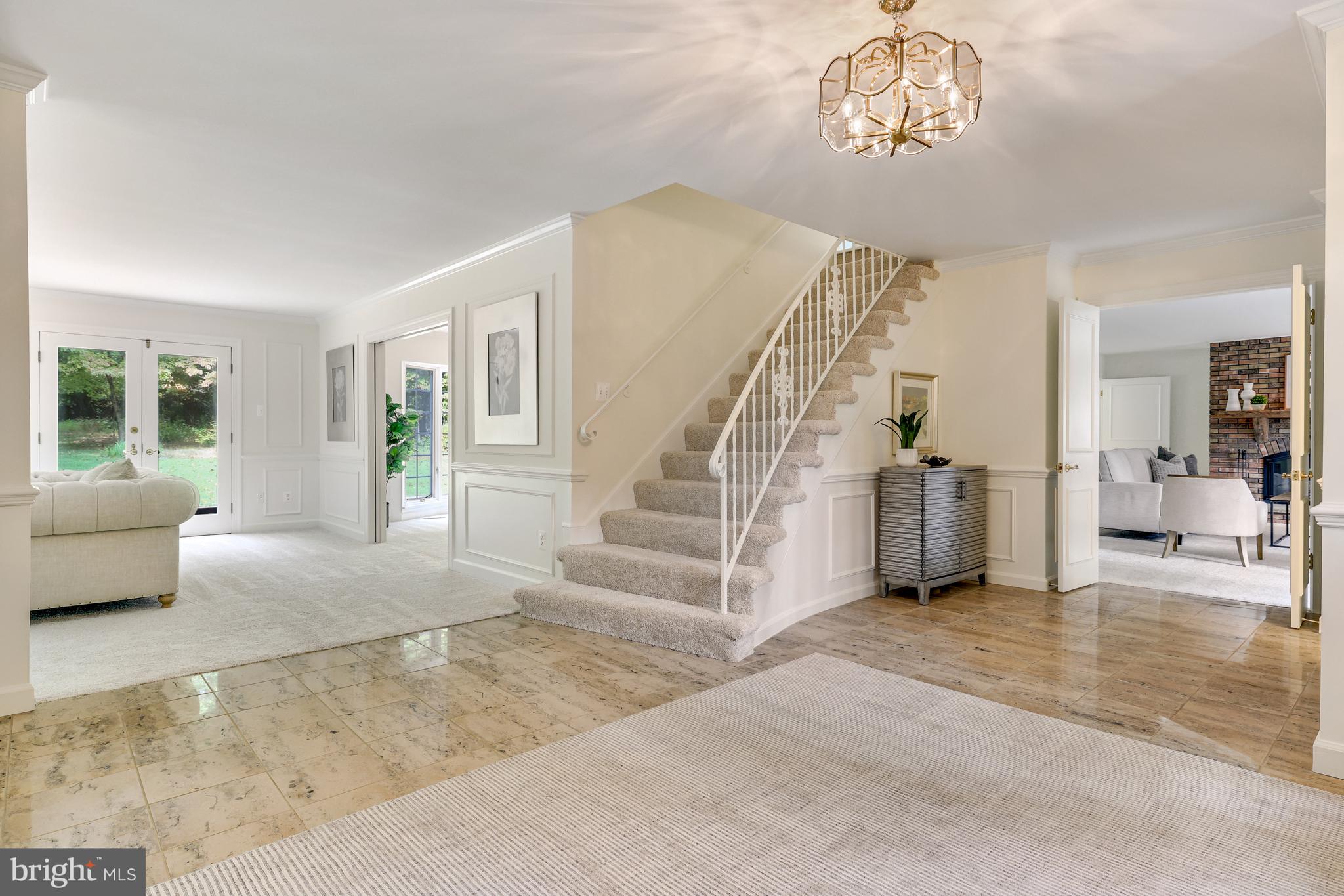 MEADOW BROOK - Residential