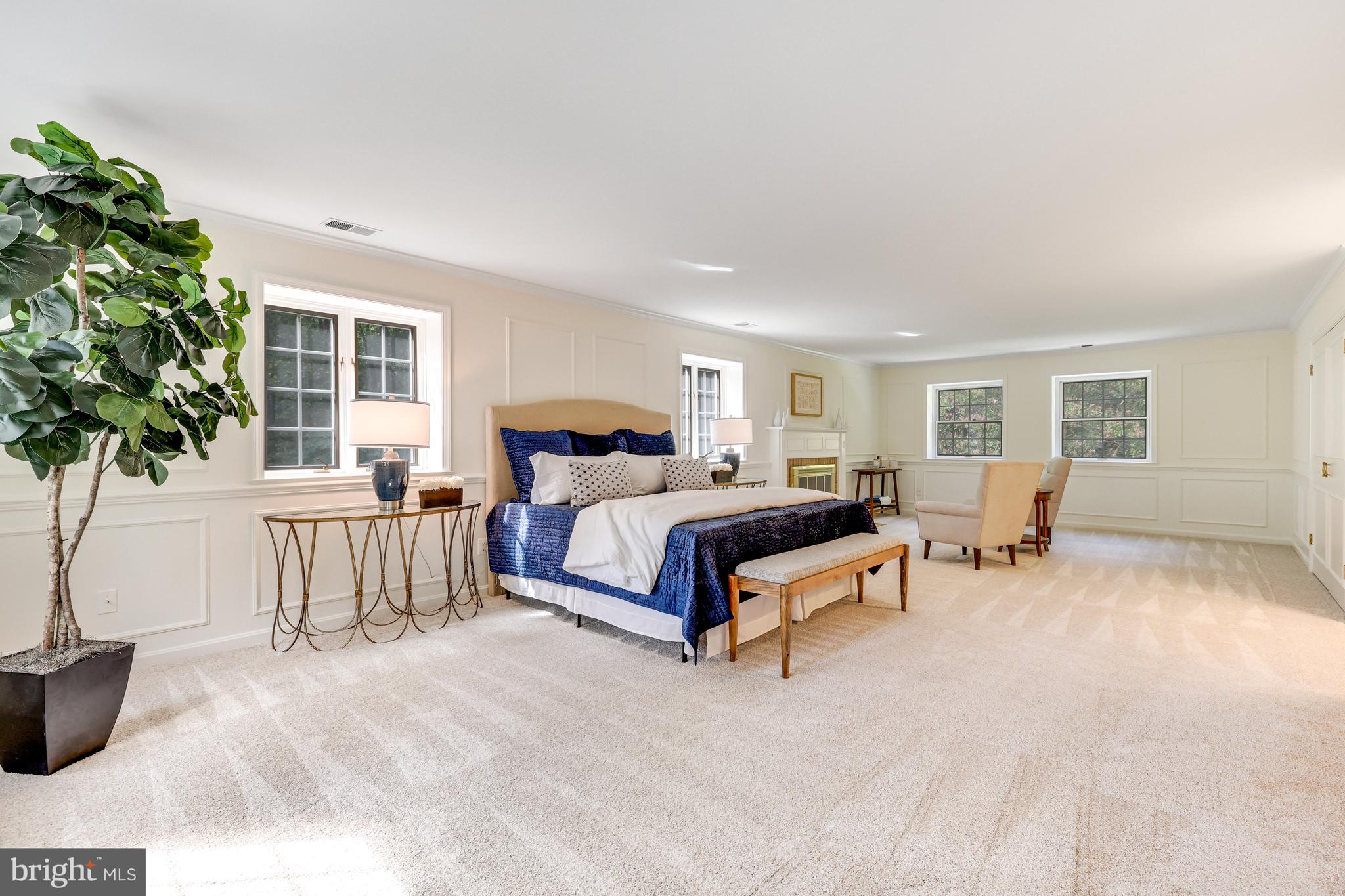 MEADOW BROOK - Residential