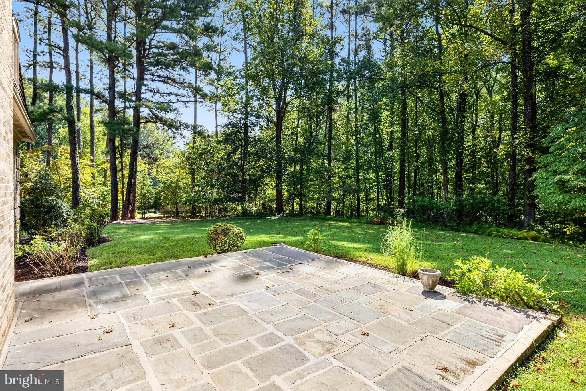 MEADOW BROOK - Residential