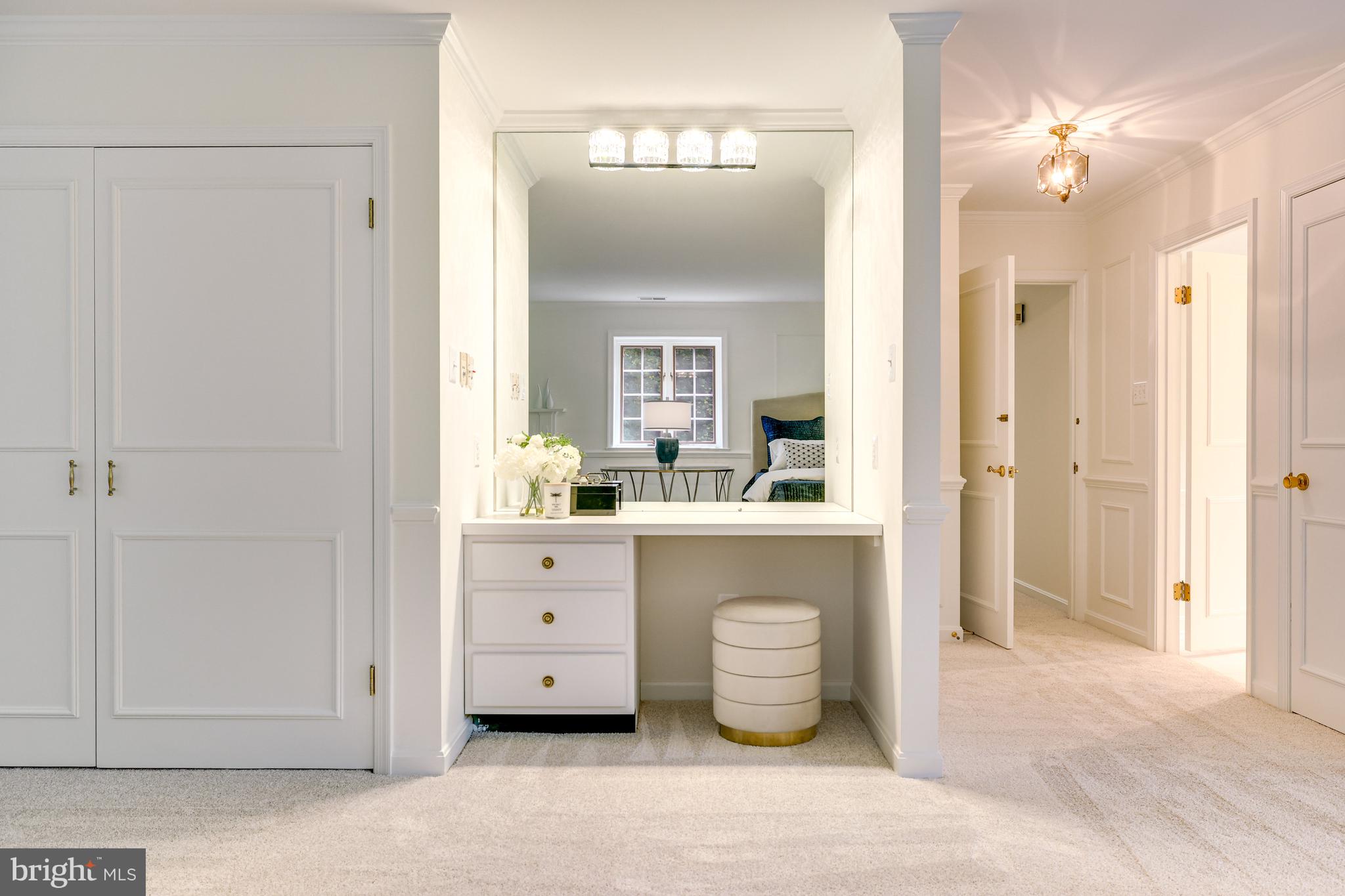 MEADOW BROOK - Residential