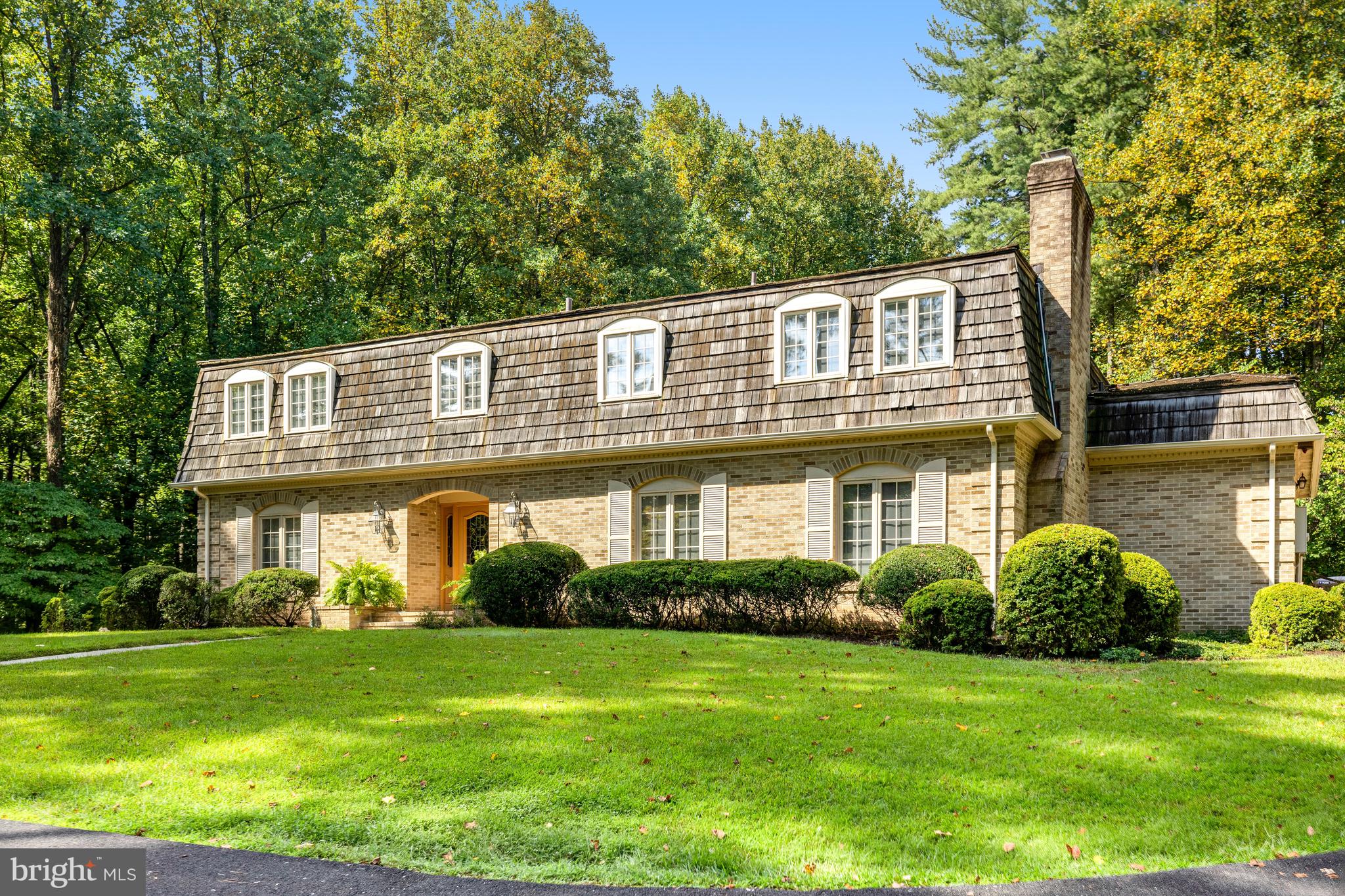 MEADOW BROOK - Residential