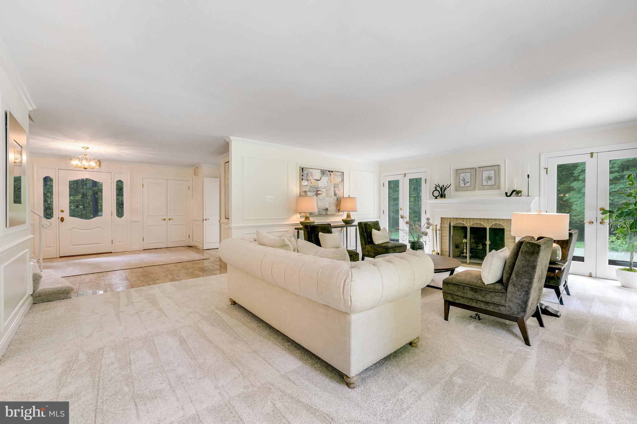 MEADOW BROOK - Residential