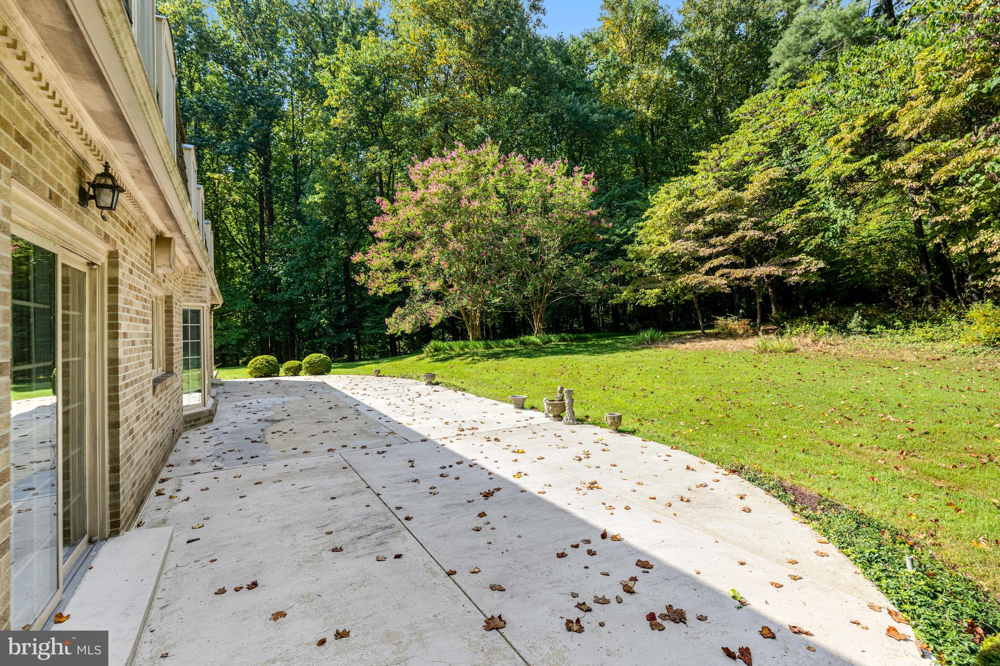 MEADOW BROOK - Residential