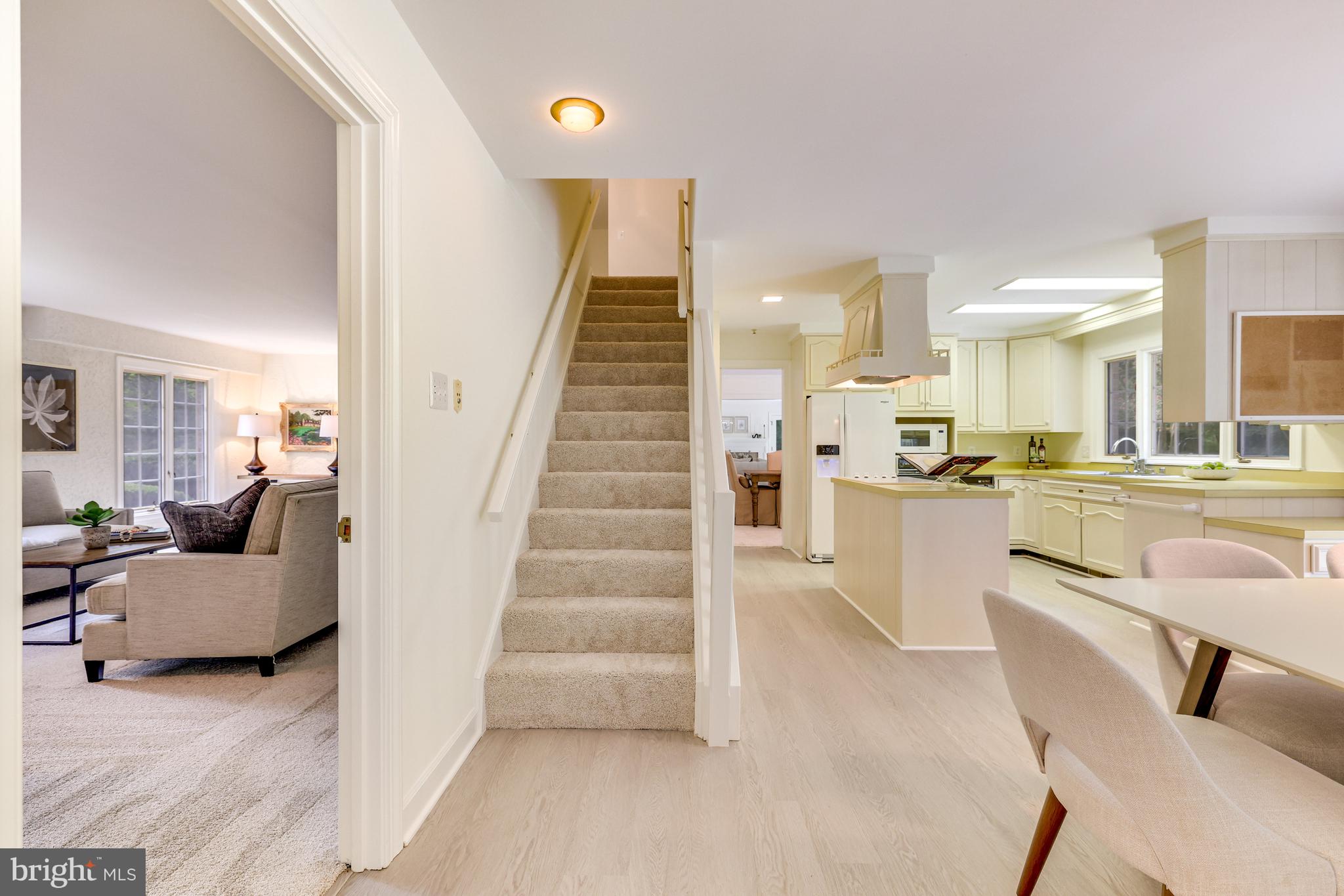 MEADOW BROOK - Residential