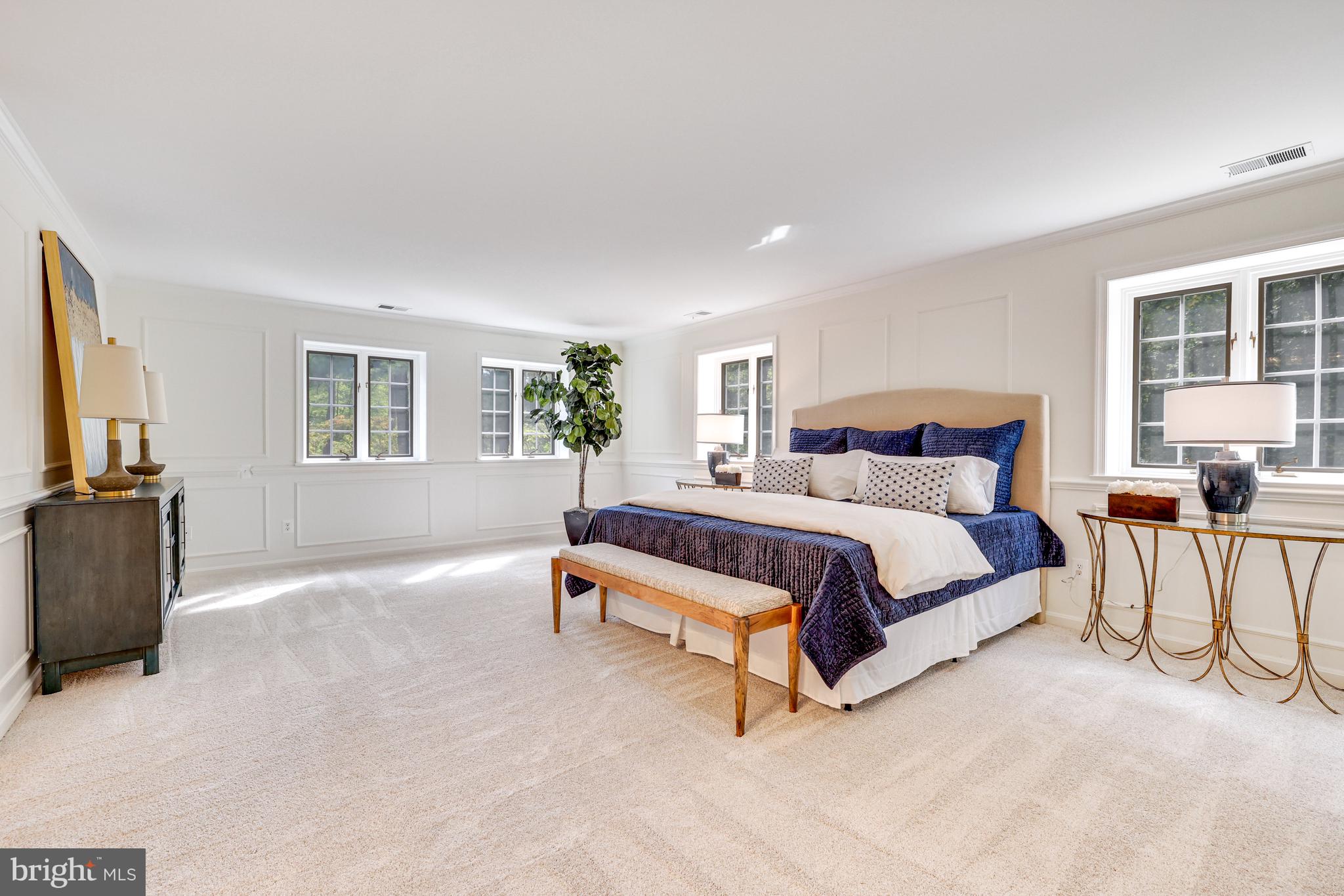 MEADOW BROOK - Residential