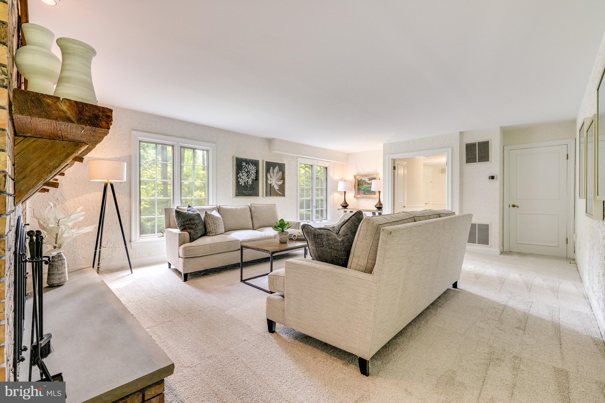 MEADOW BROOK - Residential