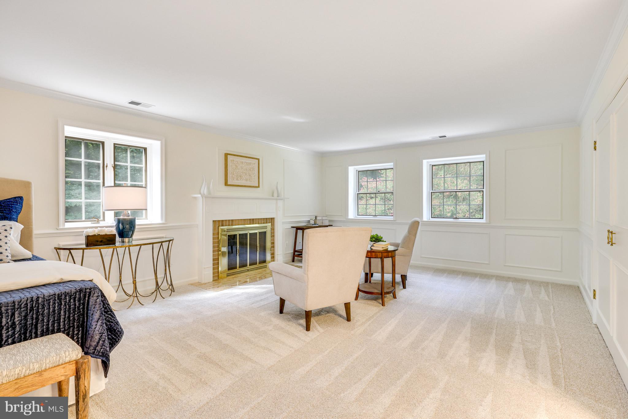 MEADOW BROOK - Residential