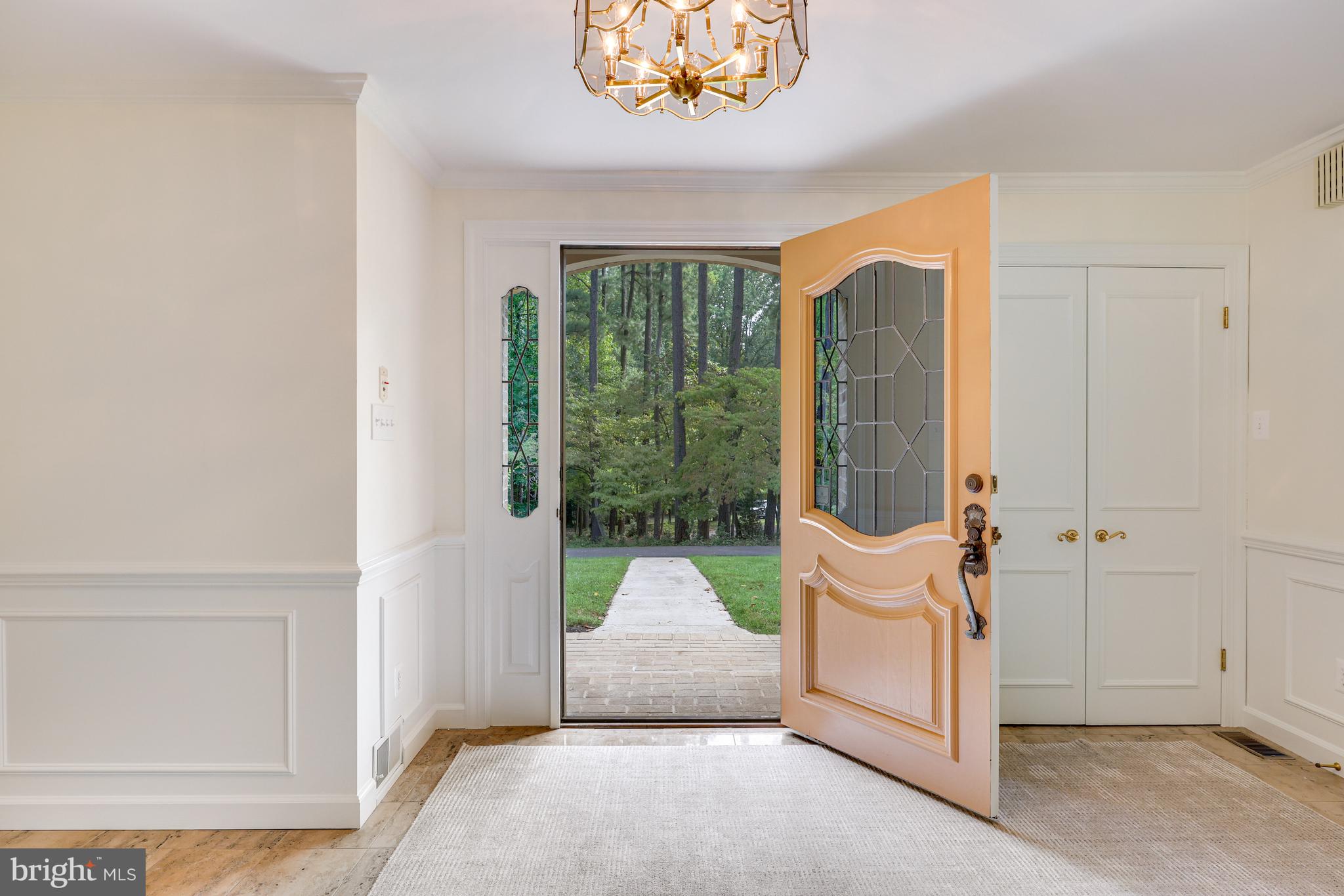 MEADOW BROOK - Residential