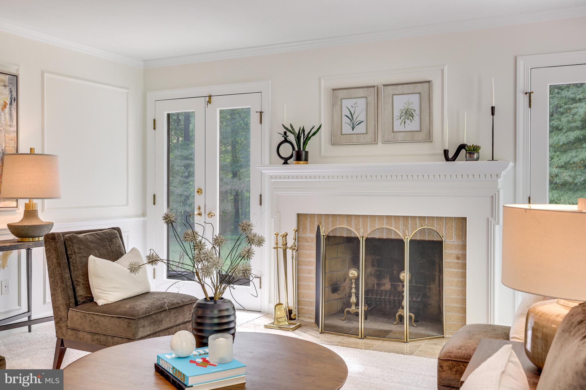 MEADOW BROOK - Residential