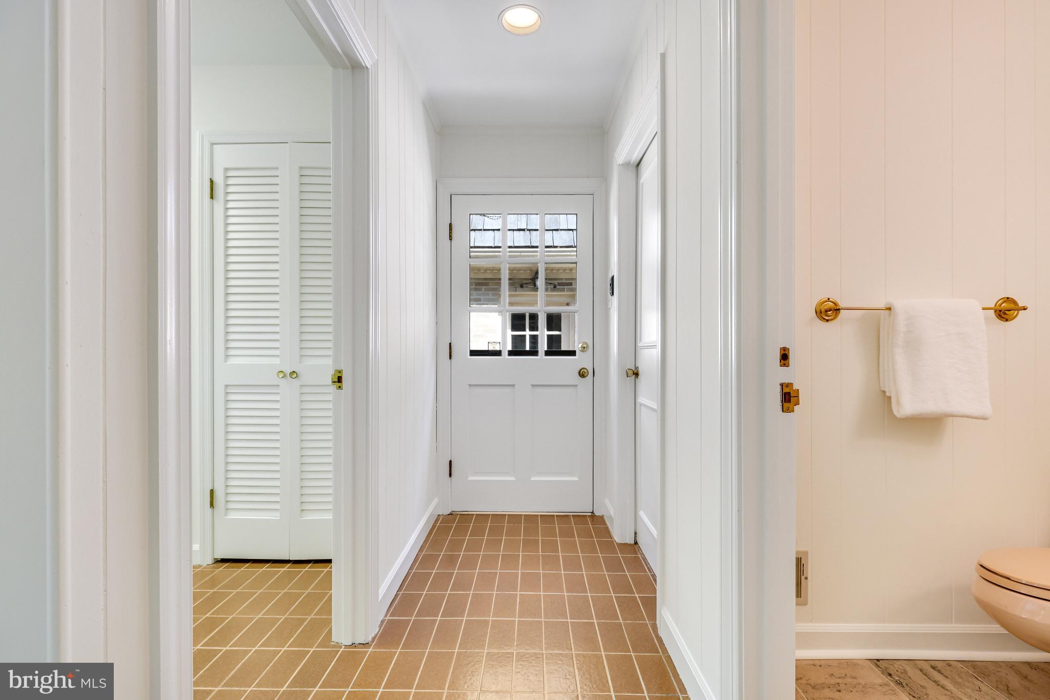 MEADOW BROOK - Residential