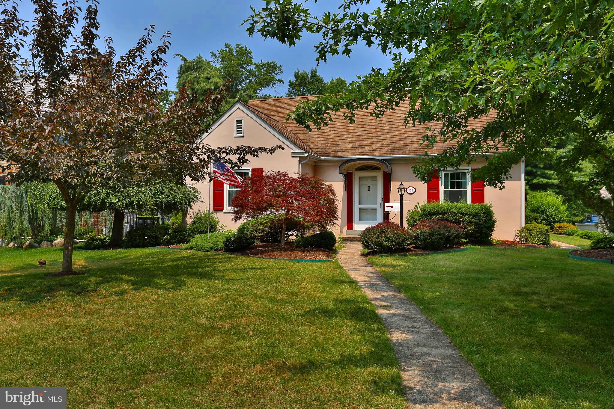 121 OAK DRIVE