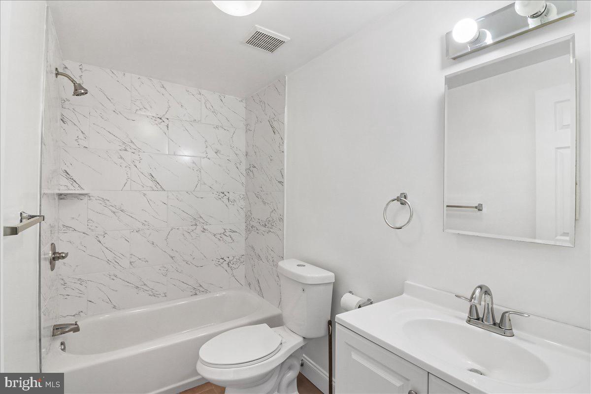 FITLER SQUARE - Residential Lease