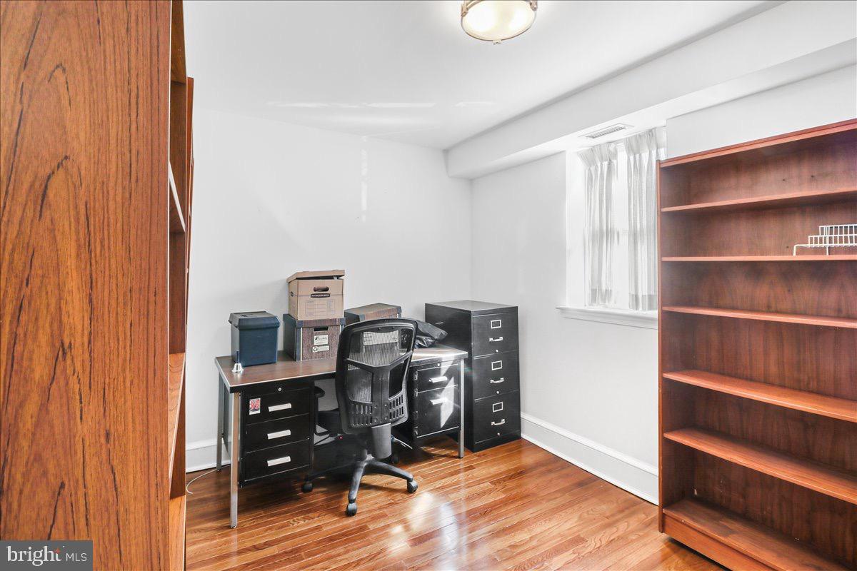 FITLER SQUARE - Residential Lease