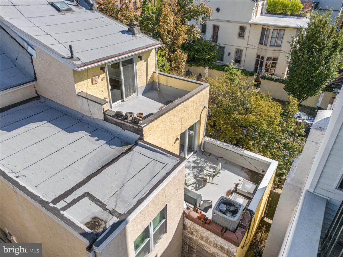 FITLER SQUARE - Residential Lease