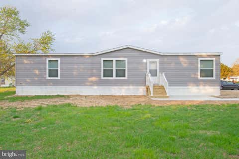 Mobile Home For Sale - 6 Dover Circle<br/> CLAYTON, DE 19938