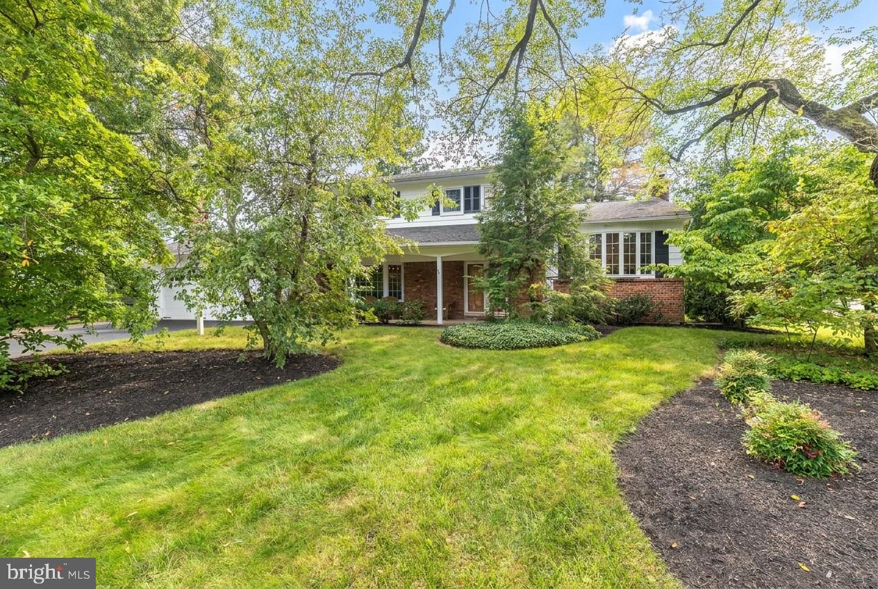 24 VAN WYCK DRIVE