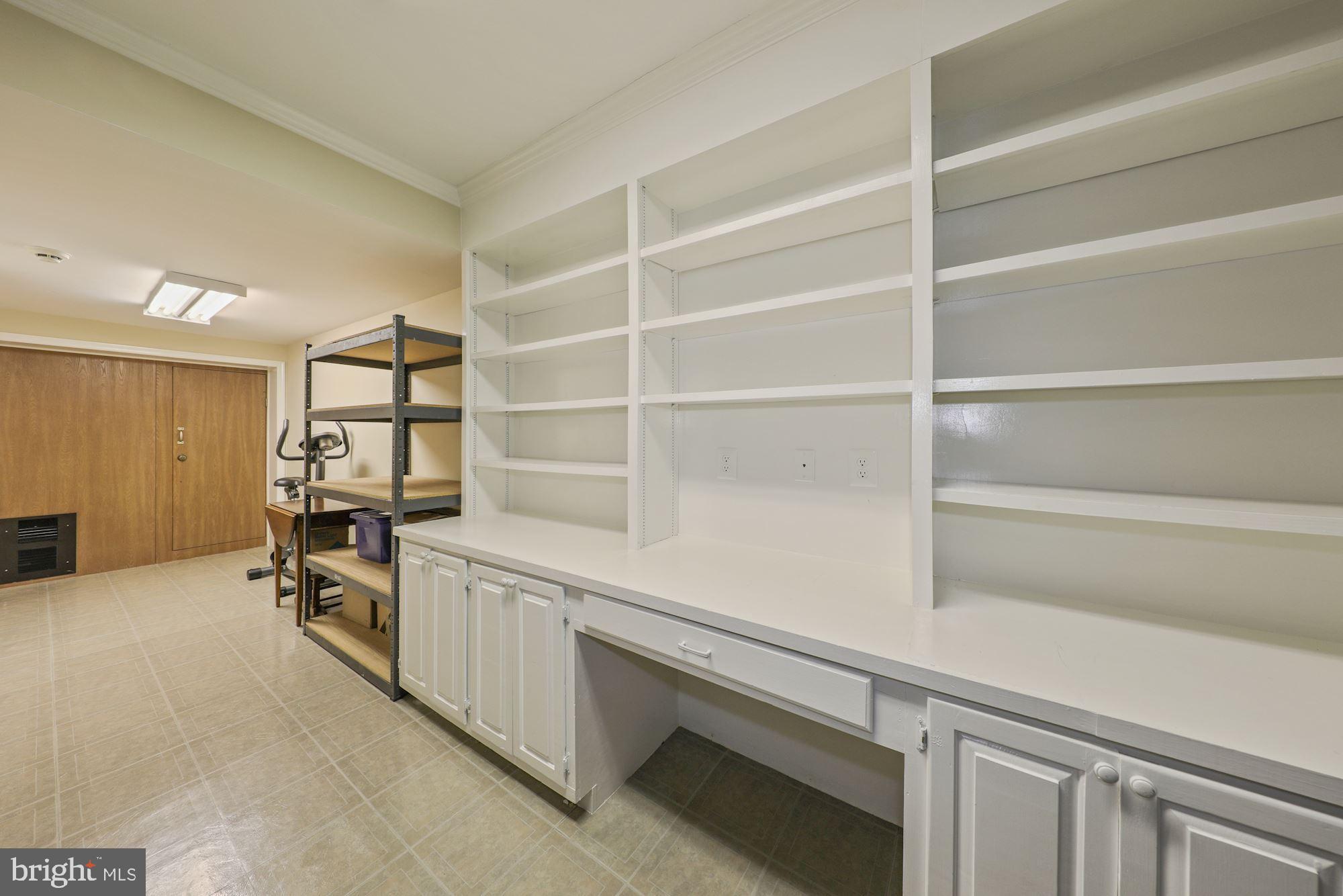 RIVER FALLS - Residential