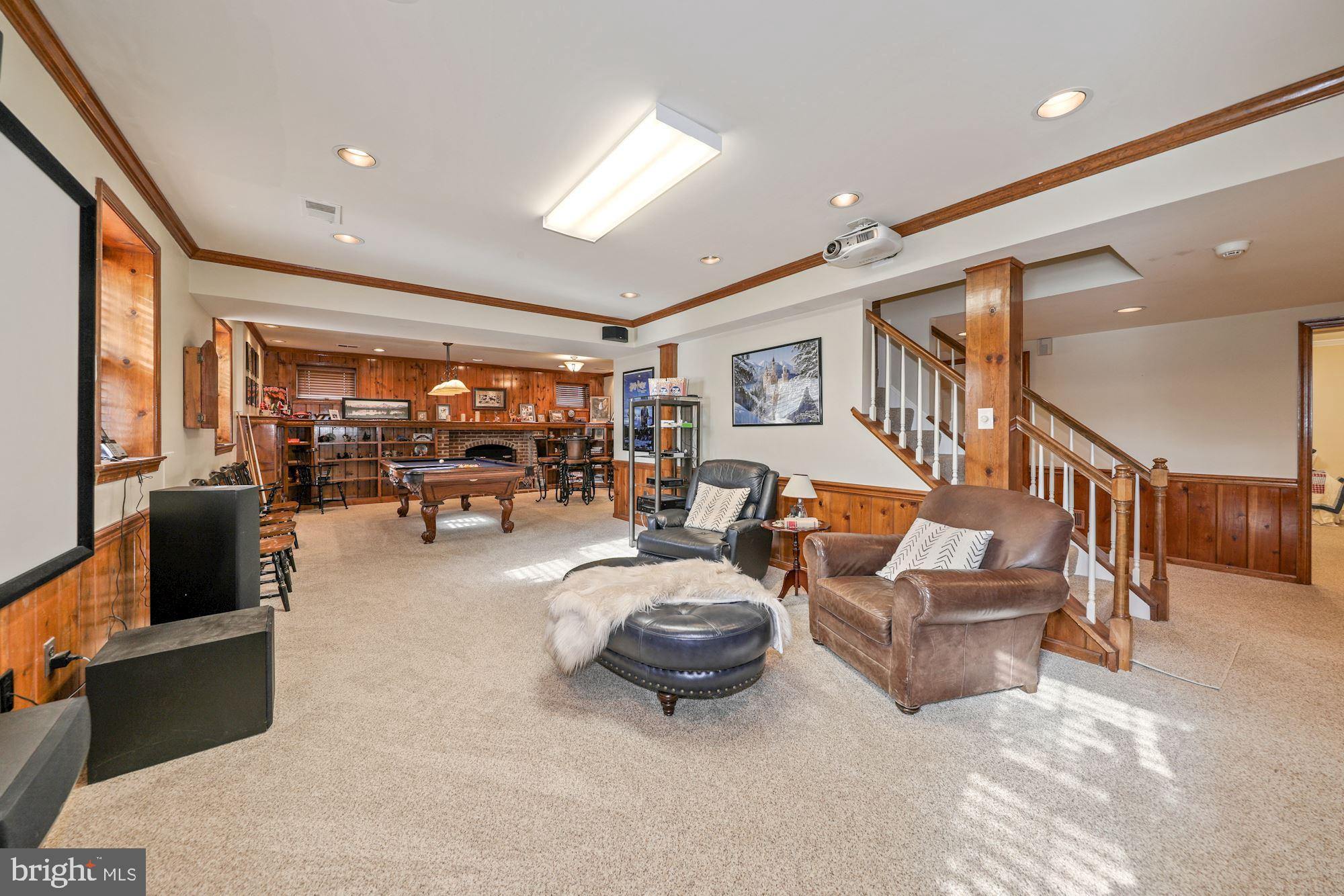 RIVER FALLS - Residential