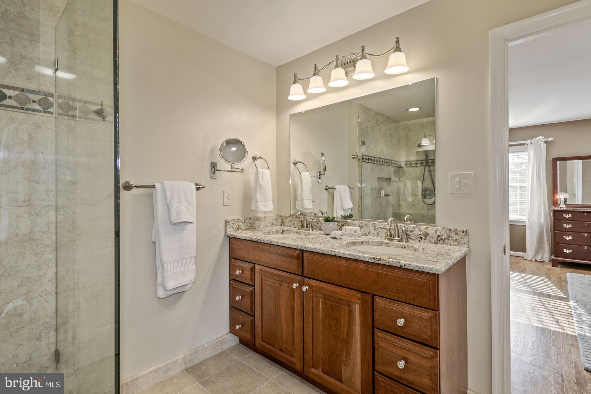 RIVER FALLS - Residential