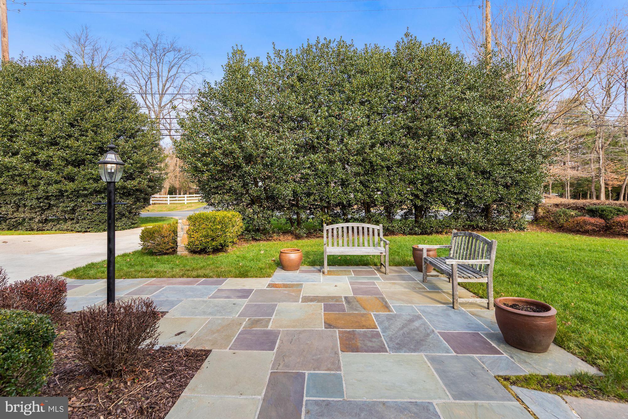 RIVER FALLS - Residential