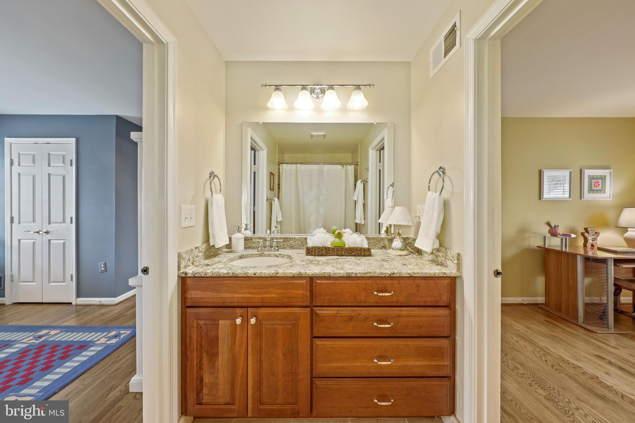 RIVER FALLS - Residential