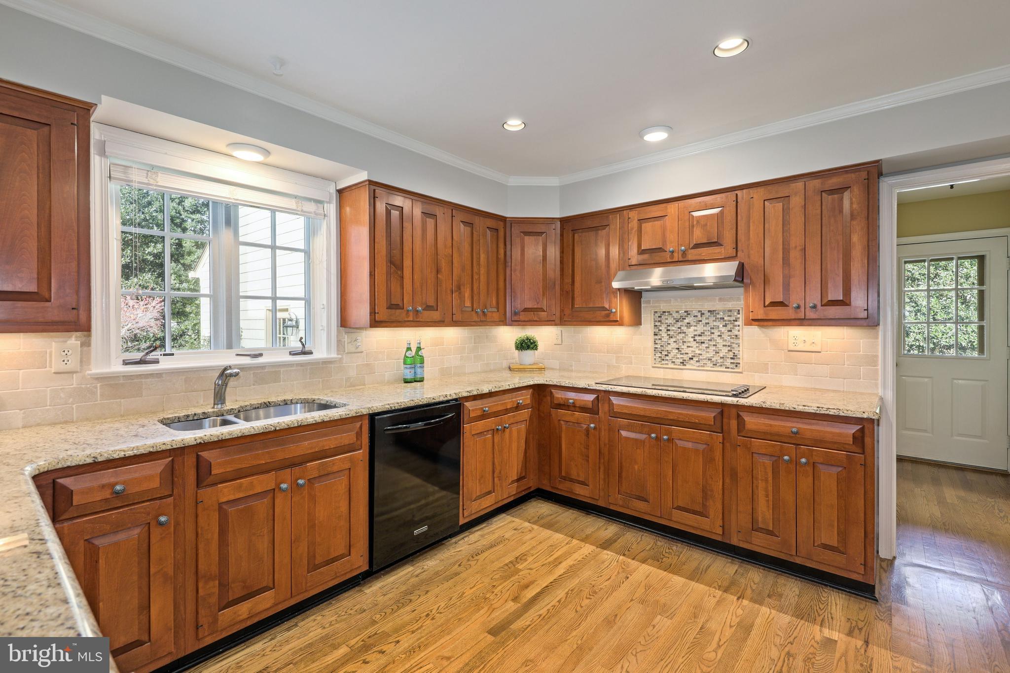 RIVER FALLS - Residential