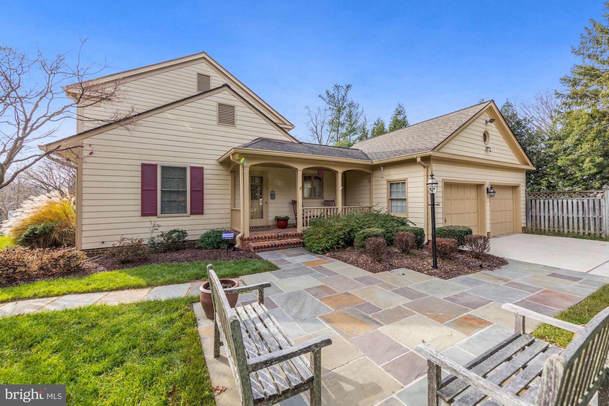 RIVER FALLS - Residential