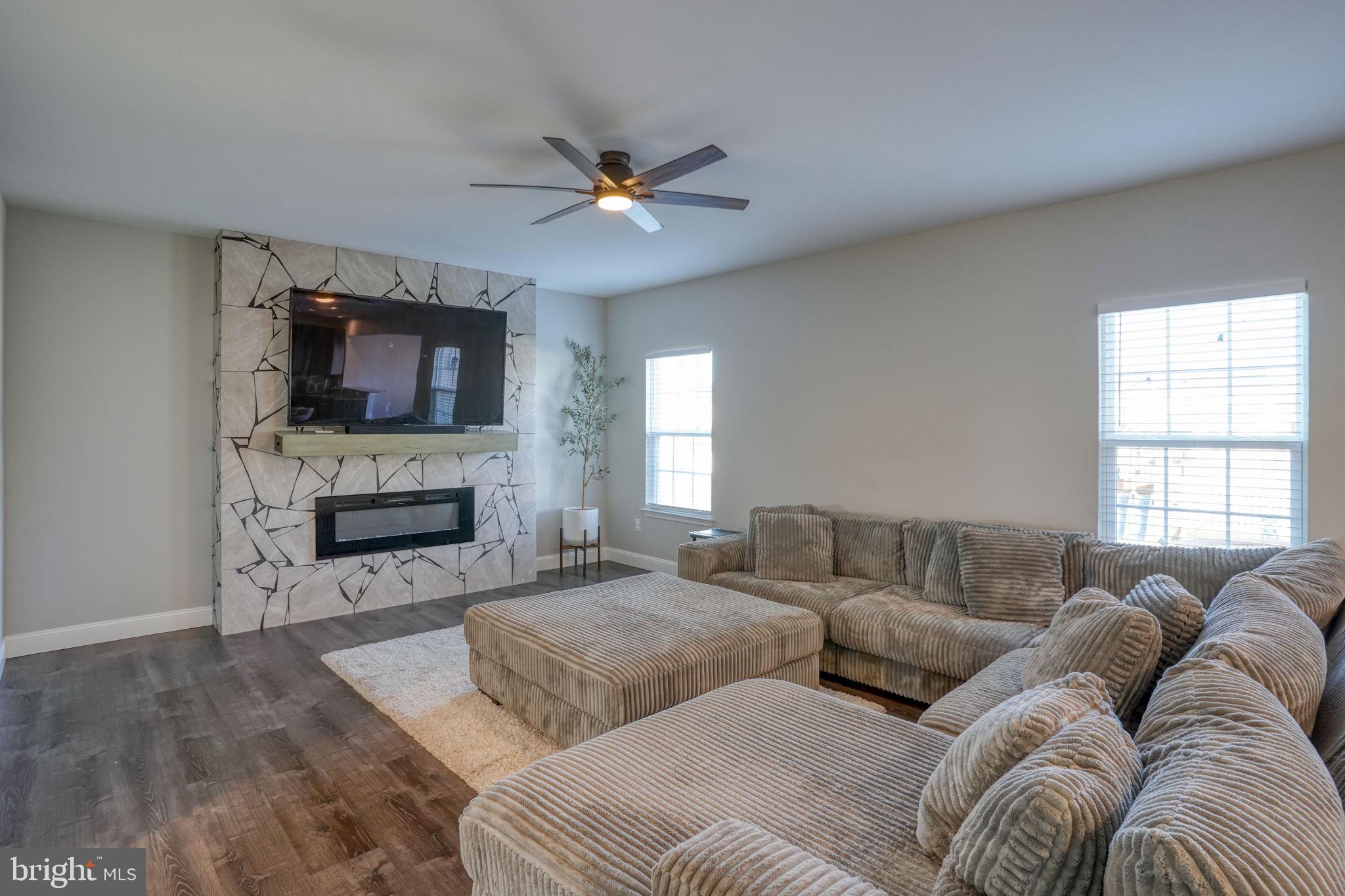 PROVIDENCE CROSSING - Residential