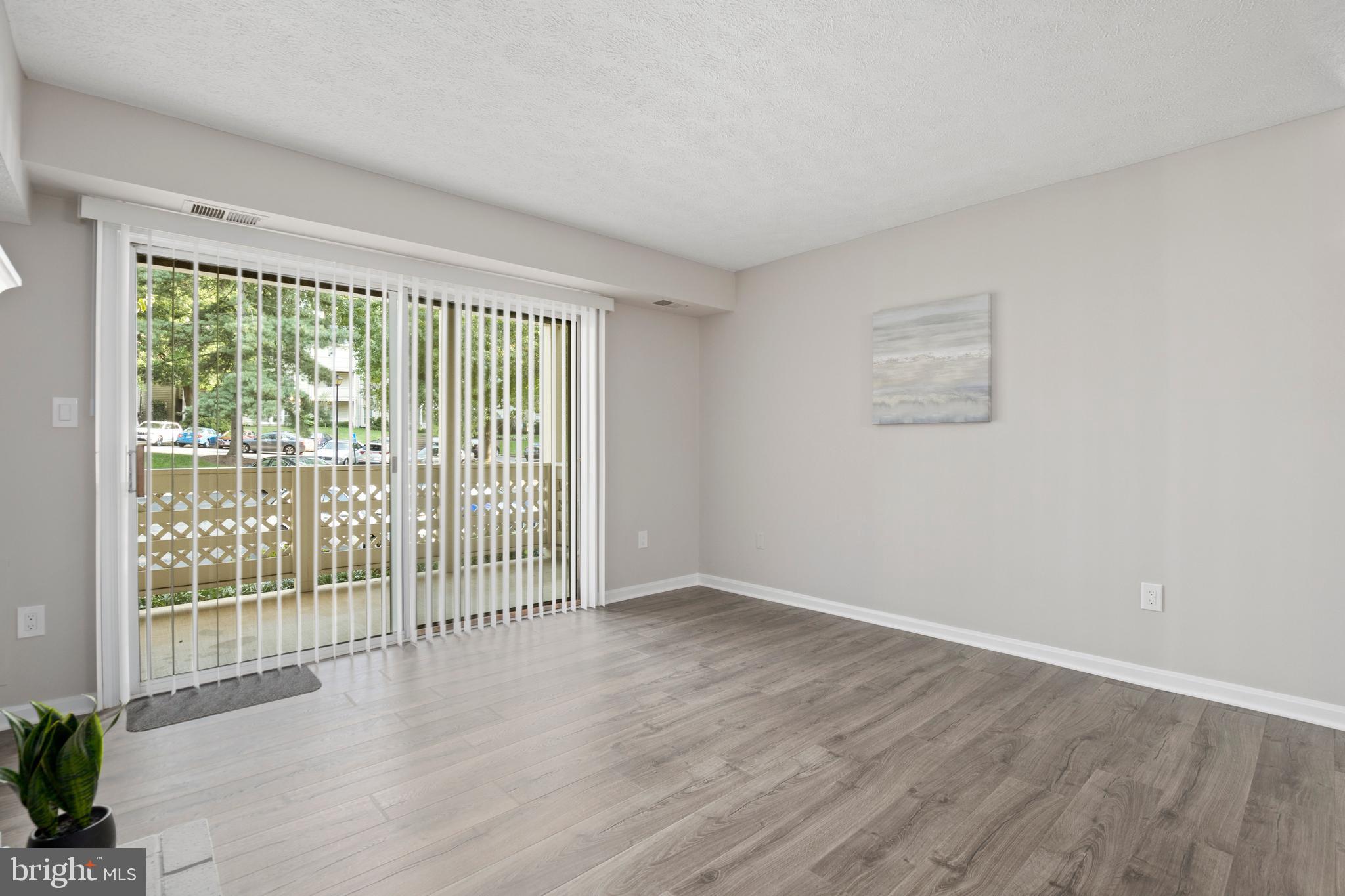 WILLOW POINT - Residential