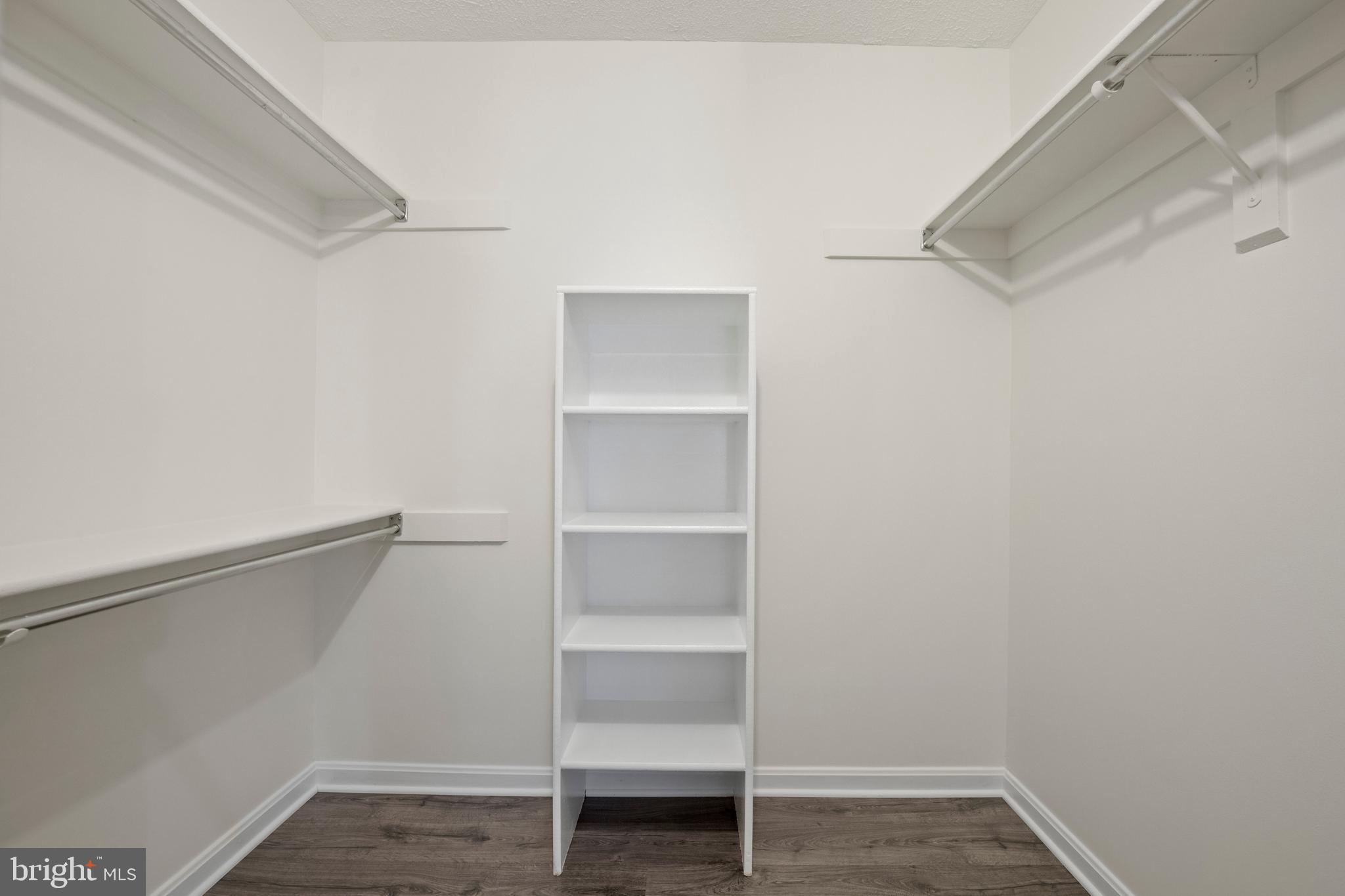 WILLOW POINT - Residential