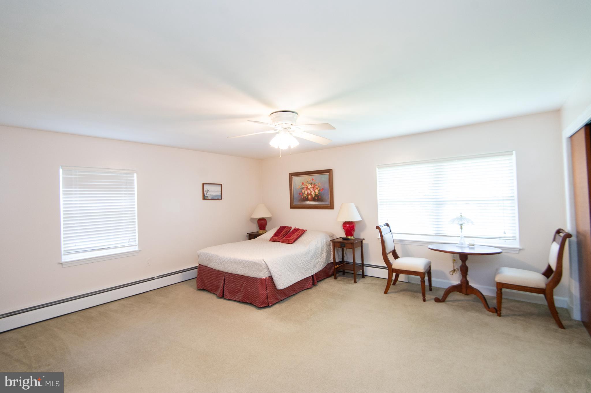 ALGONQUIN - Residential