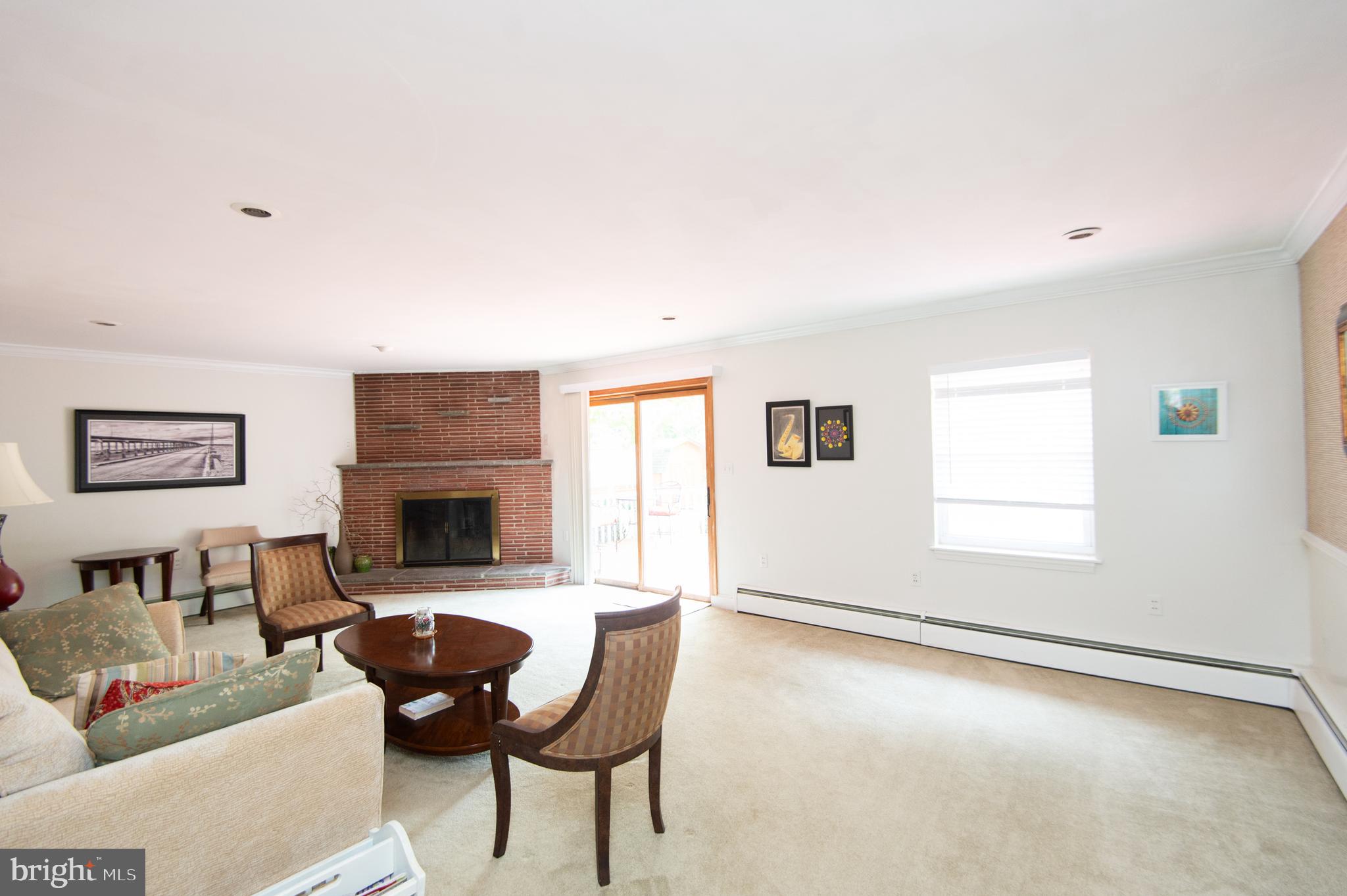 ALGONQUIN - Residential