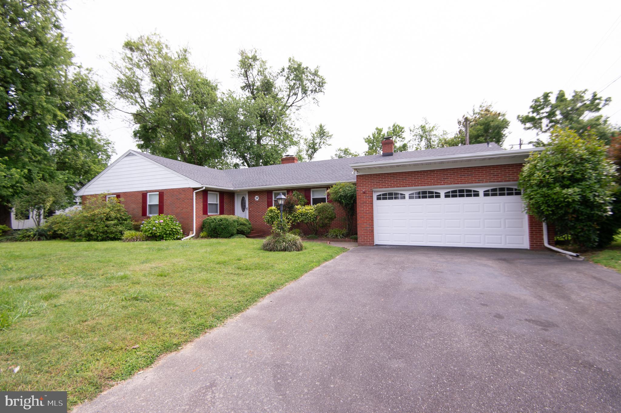 ALGONQUIN - Residential