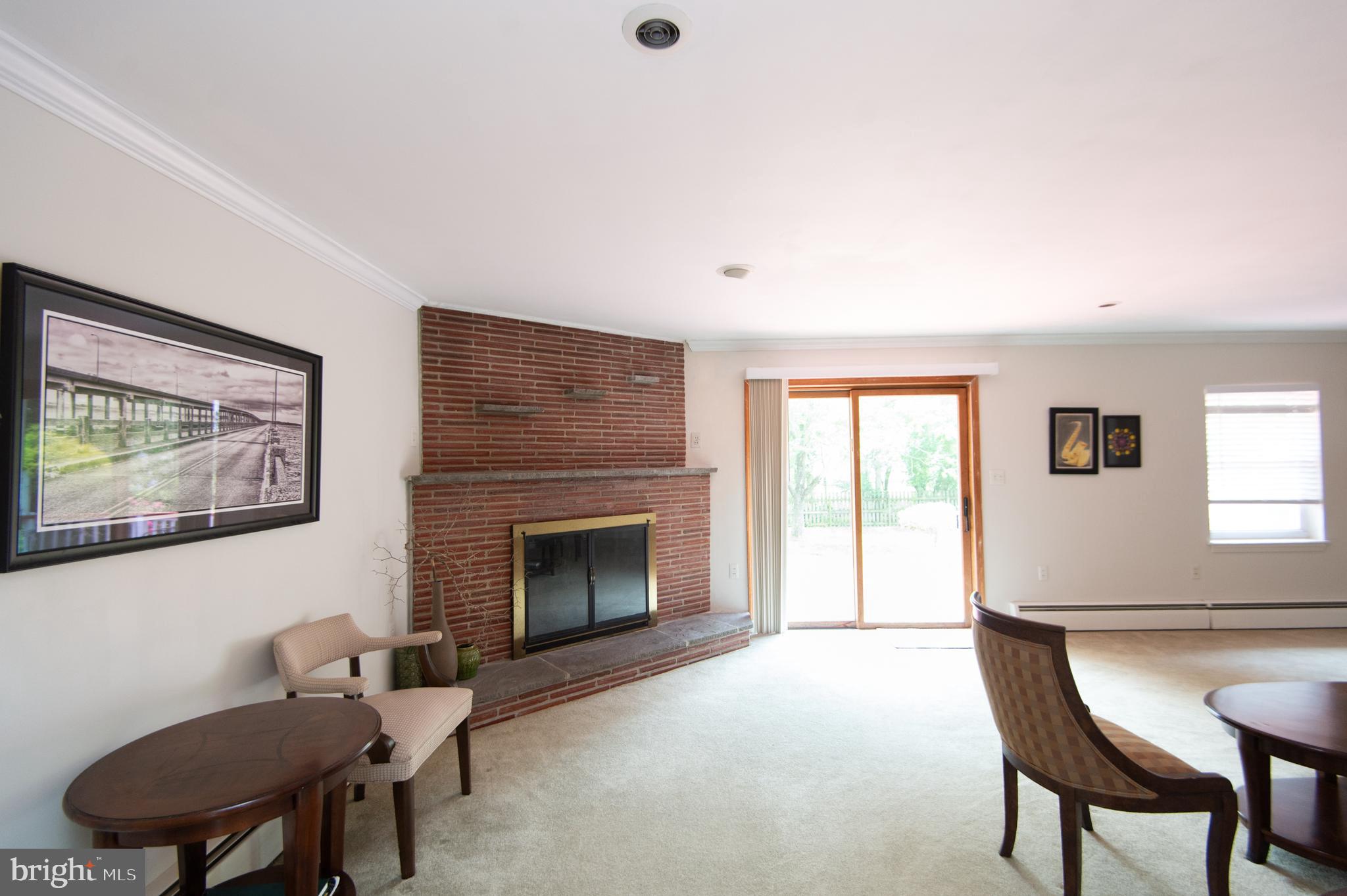 ALGONQUIN - Residential