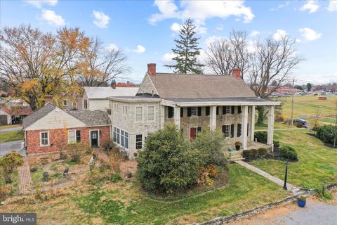 431 LEITERSBURG STREET GREENCASTLE PA 17225