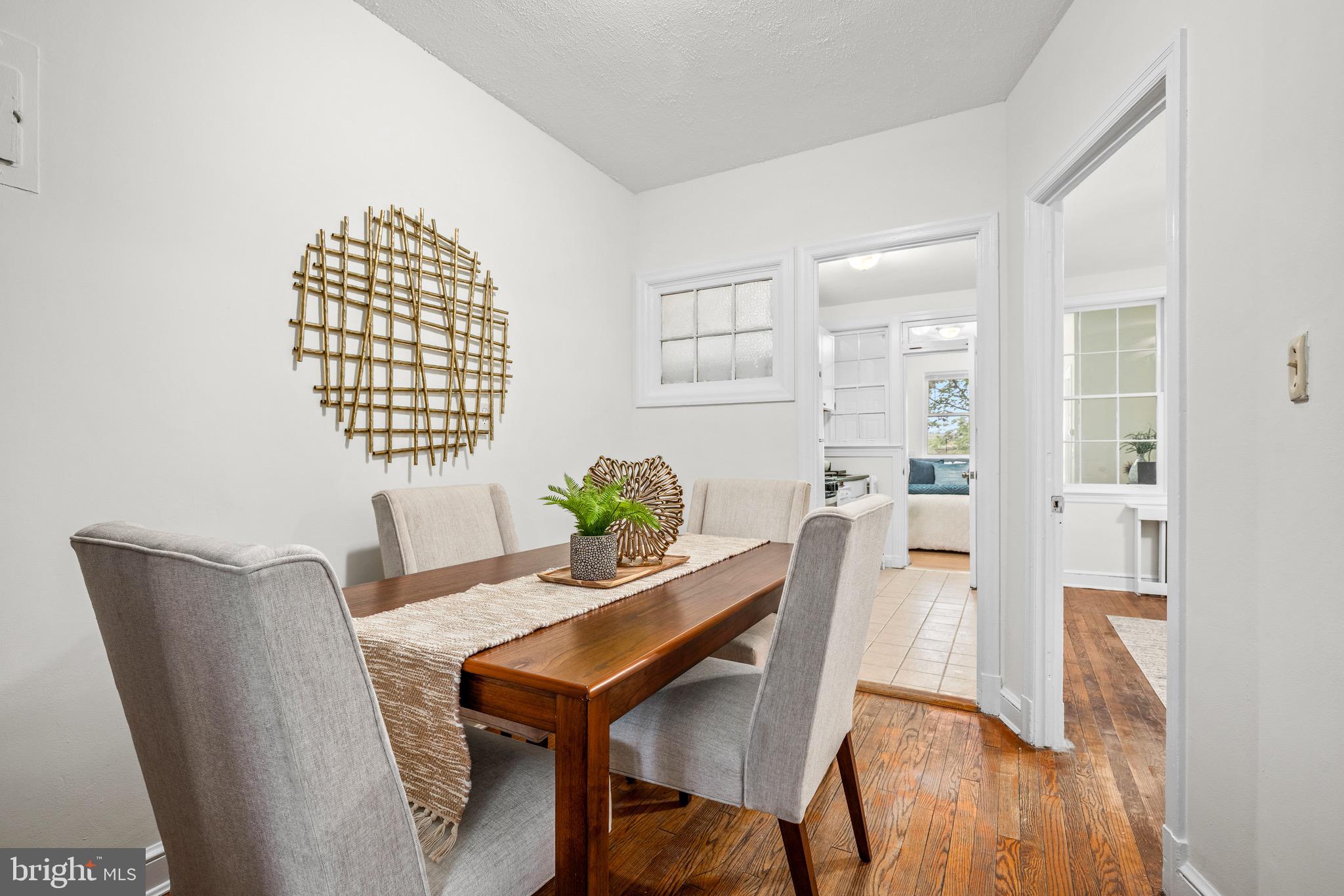 715 HAMLIN STREET NE 2