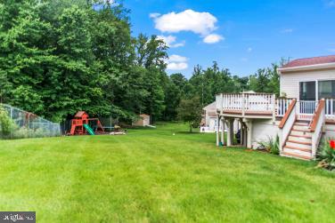 8418 POPLAR HILL DRIVE
